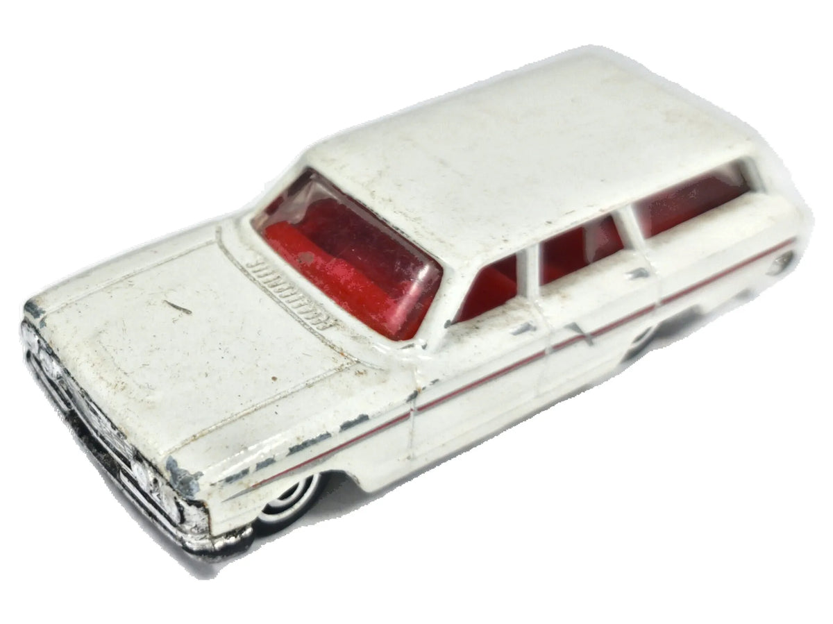 1964 Ford Fairlane Matchbox 2017 Matchbox Series 1:72 Luzak Biały Rodzinny