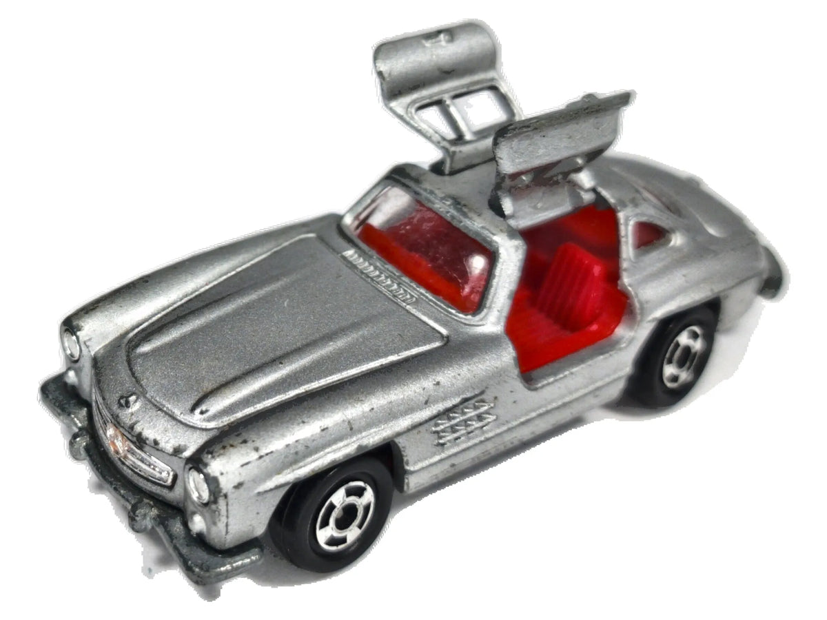 MERCEDES BENZ 300 SL Tomica '70 Srebrny 1:63 Made in Japan