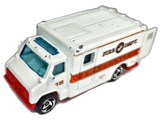AMBULANCE / FIRE DEPT Mainline Hot Wheels 1988 Biały 1:64