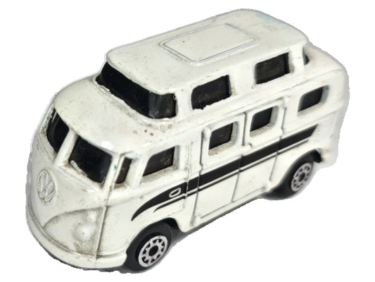VW CAMPER Maisto Biały 1:64