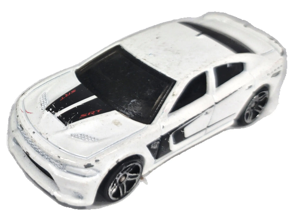Dodge Charger SRT Hot Wheels 2015 1:64 Luzak Biały