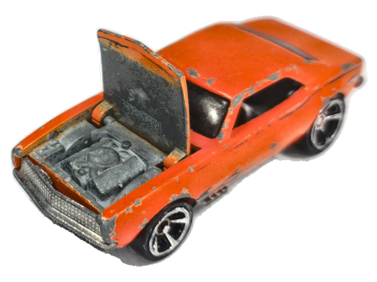 Chevrolet Camaro 1967 Hot Wheels 2003 1:64 Luzak Pomarańczowy 2xMetal