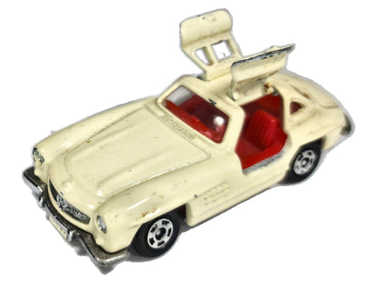 Mercedes Benz 300 Sl Tomica '80 Kremowy 1:63 2xMetal