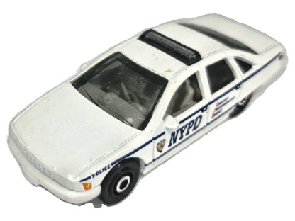 Chevrolet Caprice MC Toy 1:64 NYPD Luzak Biały Policja