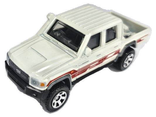 '17 Toyota Land Cruiser 78 Matchbox 2024 Mainline 1:55 Pickup Off-Road