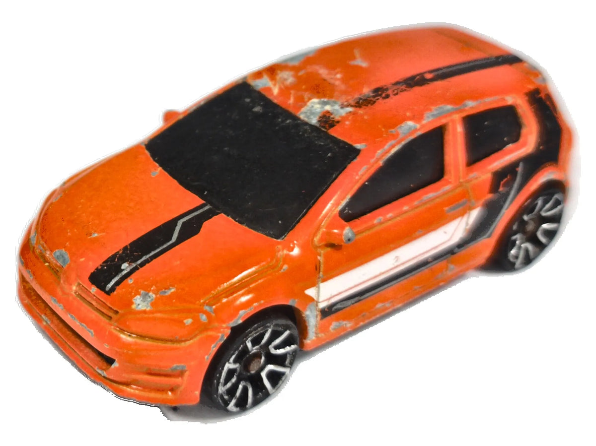 Volkswagen Golf Mk7 Hot Wheels 2016 1:64 Luzak Pomarańczowy