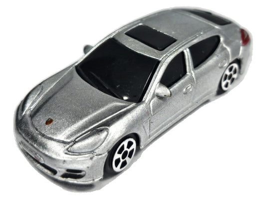 PORSCHE PANAMERA TURBO, Maisto, Die cast 1641, Srebrny, 1:62, Resoraki
