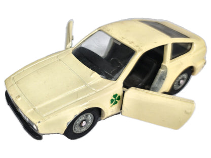 Alfa Romeo "Zagato" Solido Kremowy 1:43