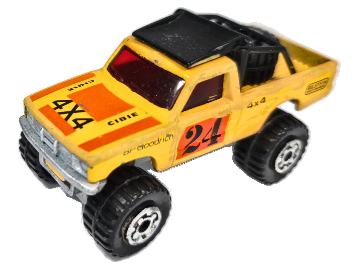 4X4 Open Back Truck Matchbox 1981 Żółty 1:64 Made in Macau