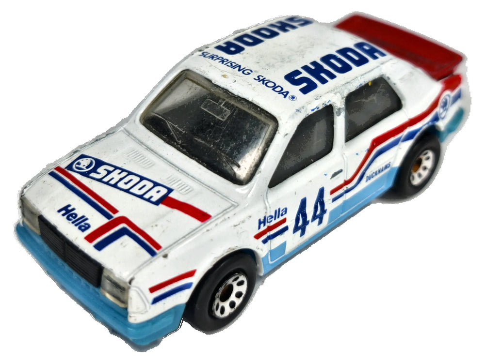 SKODA 130 LR Matchbox 1986 Biały 1:57