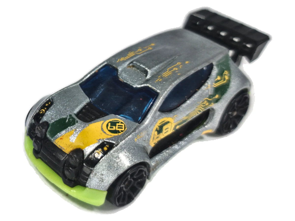 Fast 4Wd Hot Wheels 2013 Fast & Furious 1:64 8 Luzak Srebrny