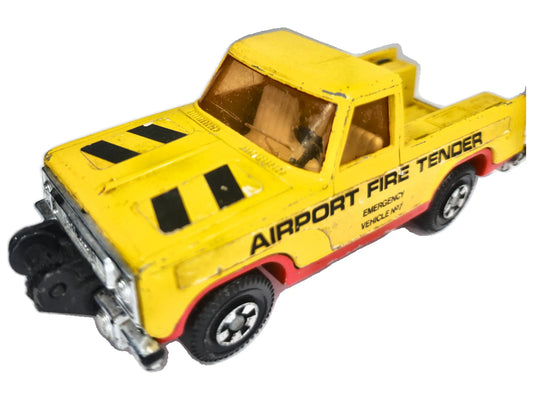 Plymouth Trail Duster Matchbox 1978 Żółty 1:36 Made in England Airport