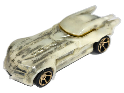 Batmobile Batman DC Comics (s19) Hot Wheels 2003 Biały 1:64 Batman Custom