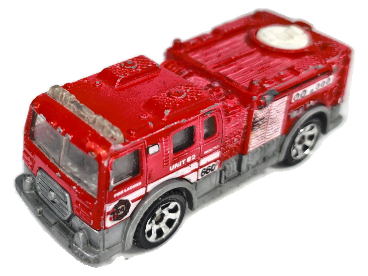 Pierce Dash Fire Engine Matchbox 2002 1:64 Wóz strażacki Straż pożarna