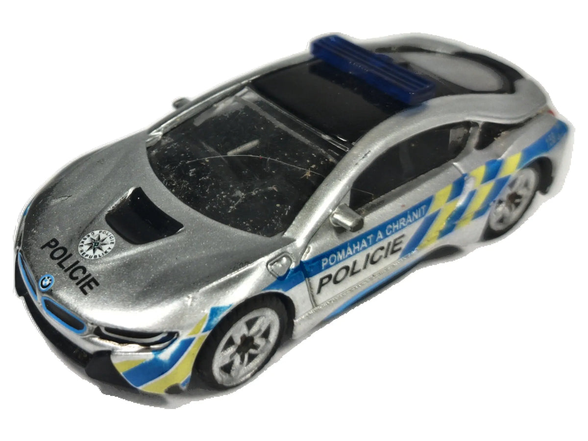 BMW I8 SIKU 2015 1:60 Made in Portugal POLICE Luzak Srebrny Policja