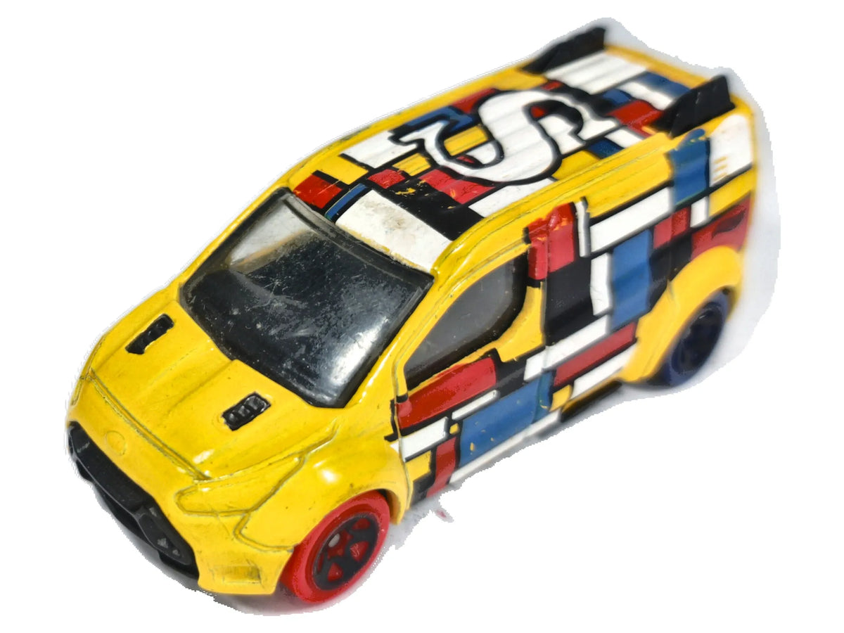 '15 Ford Fiesta Hot Wheels HW ART CARS 1:64 S Luzak Żółty