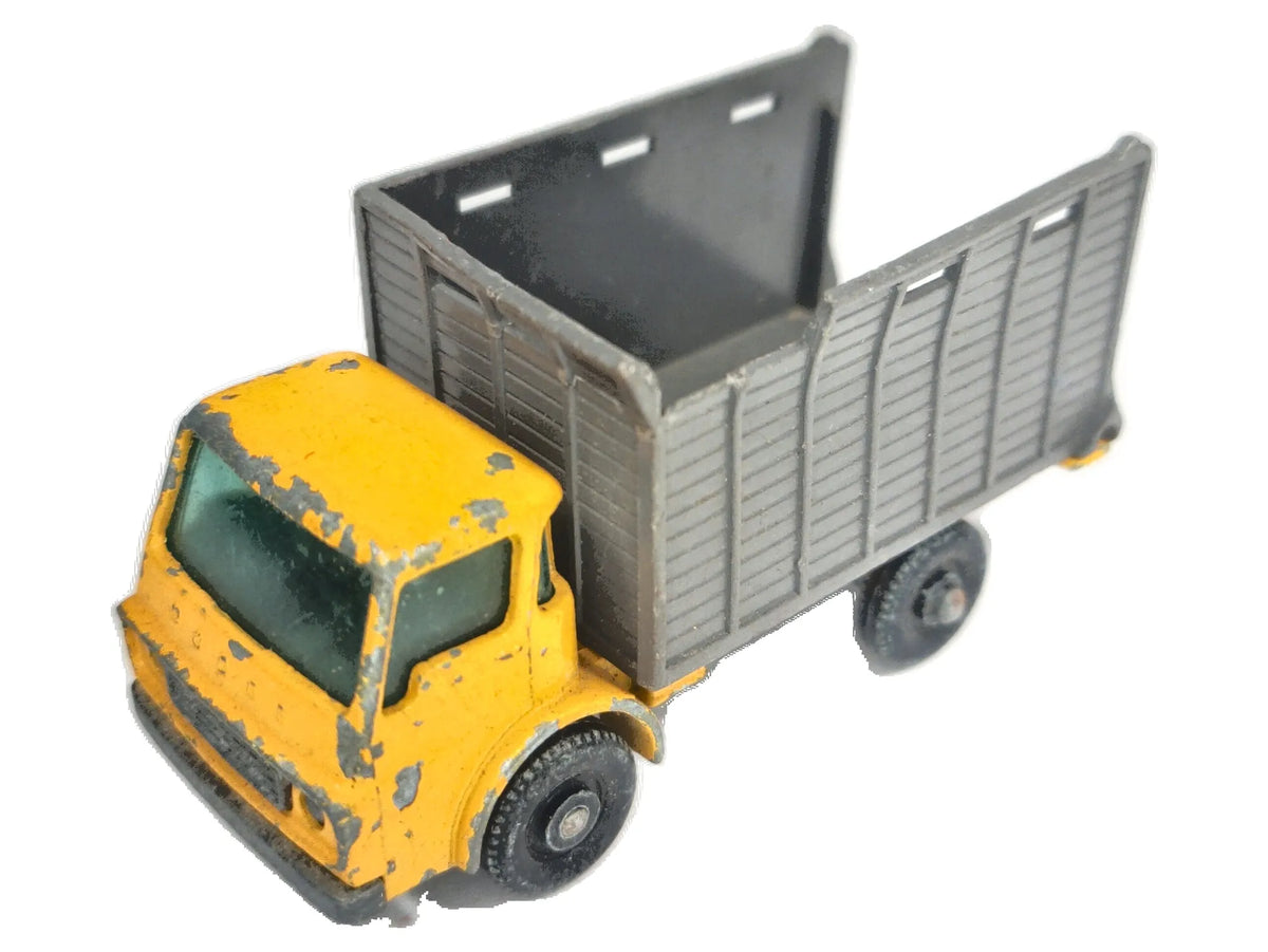 CATTLE TRUCK, Matchbox, Made in England, Die cast 37, Żółty, 1:64, Resoraki