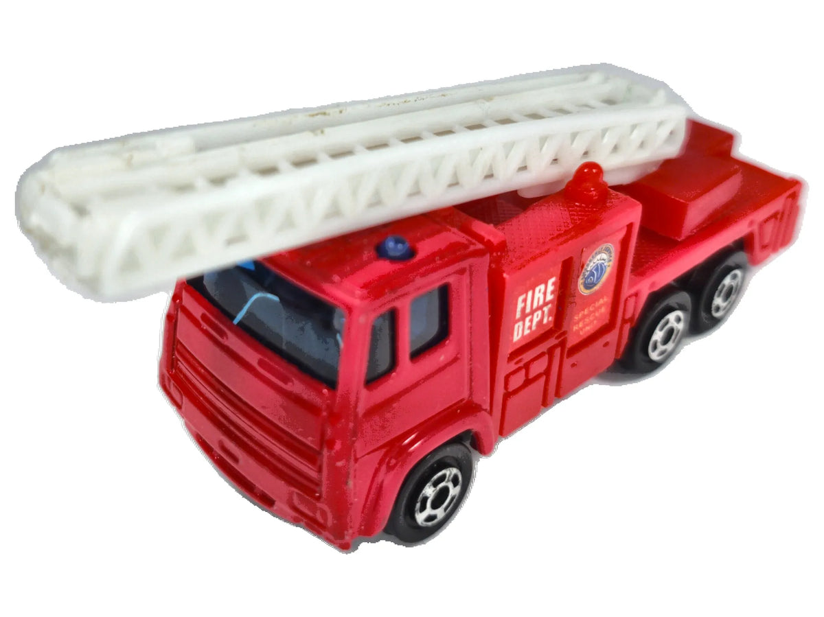 Wóz Strażacki 1:64 Wóz strażacki FIRE DEPT. Straż pożarna Vintage Model