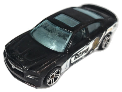 Dodge Charger R/T Hot Wheels 2011 1:64 TO PROTECT AND SERVE Luzak Policja