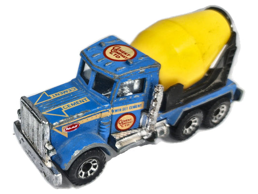 Peterbilt Matchbox 1981 Super Kings 1:64 Betoniarka CEMENT Luzak Niebieski