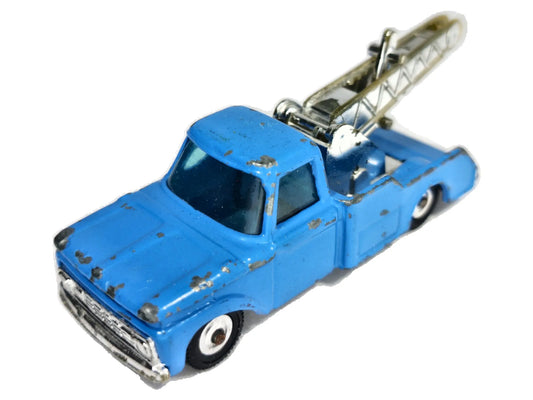Ciężarówka FORD F350 TRUCK Husky '60 Niebieski 1:64 Made in Gt Britain