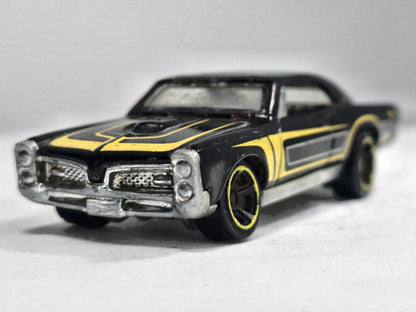 '67 Pontiac GTO Hot Wheels 2007 Muscle Mania 1:64 Luzak Czarny Muscle Car – zdjęcie 5
