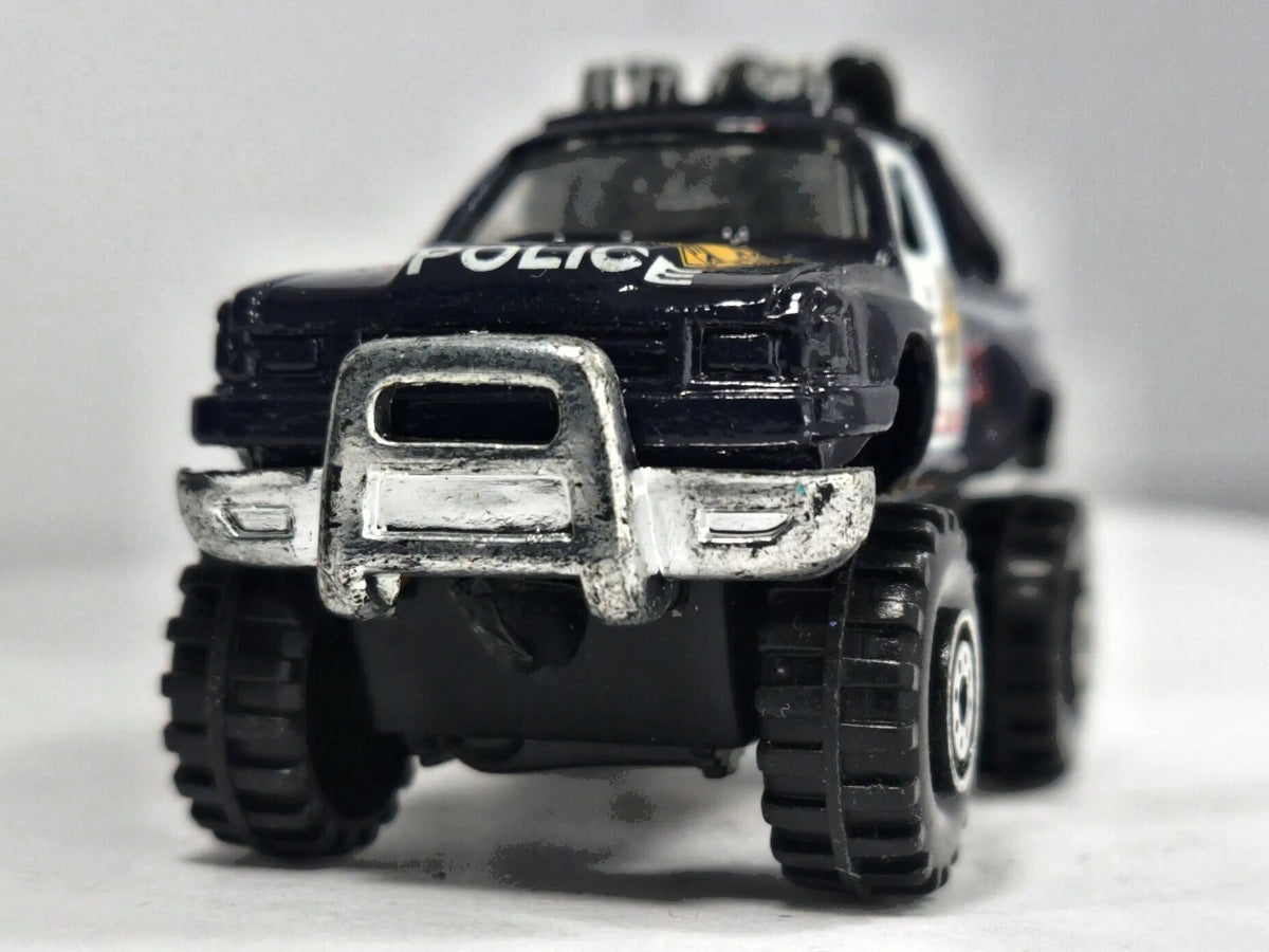 Pickup Police R.C.M.P 1:64 Pickup Luzak Granatowy Policja – zdjęcie 5