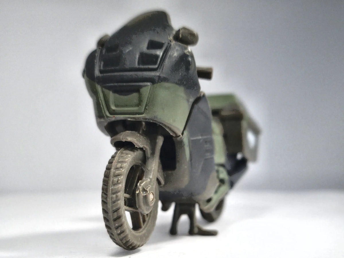 MOTOCYKL WOJSKOWY BMW R 1200 RT, Hasbro, N5885, Zielony, 1:18, Resoraki – zdjęcie 5