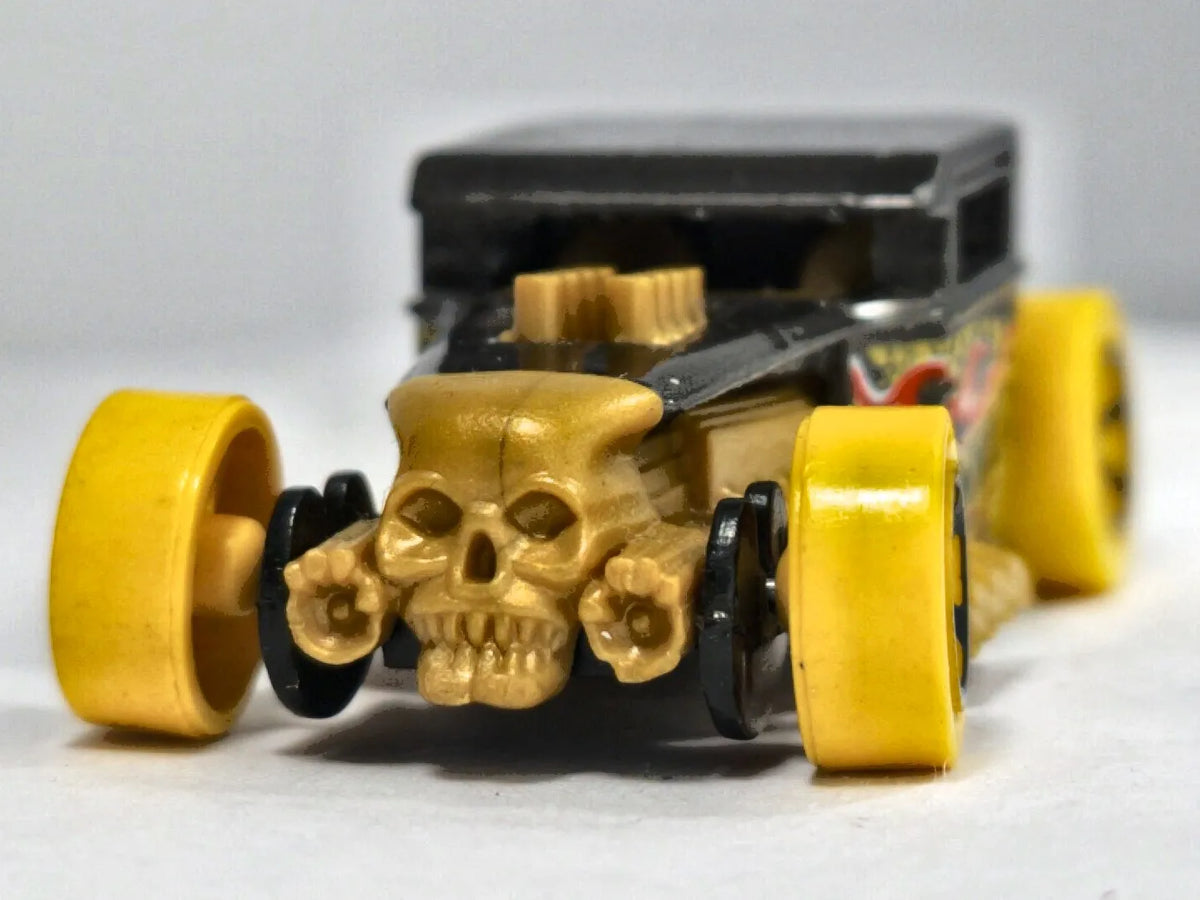 Bone Shaker Hot Wheels 2005 1:64 Luzak Czarny – zdjęcie 5