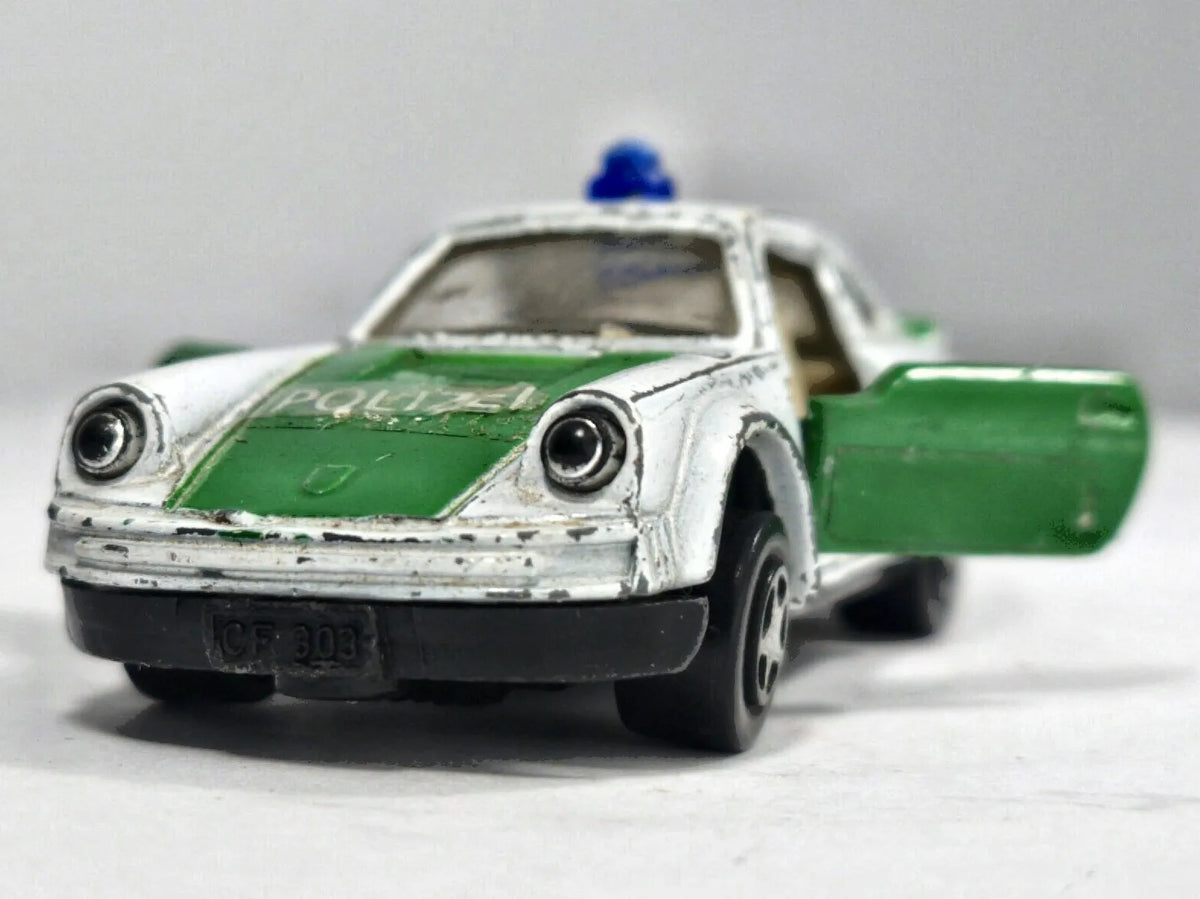 Porsche 911 Turbo Polizei Zee Toys 1:64 Biało-Zielony Policja – zdjęcie 5