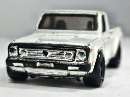 Mazda Repu Hot Wheels 2016 HW Hot Trucks 1:64 Pickup Luzak Biały – zdjęcie 5