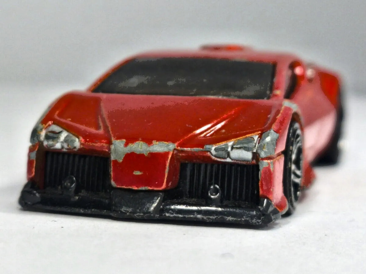 Zotic Hot Wheels 2002 1:64 Luzak Czerwony – zdjęcie 5