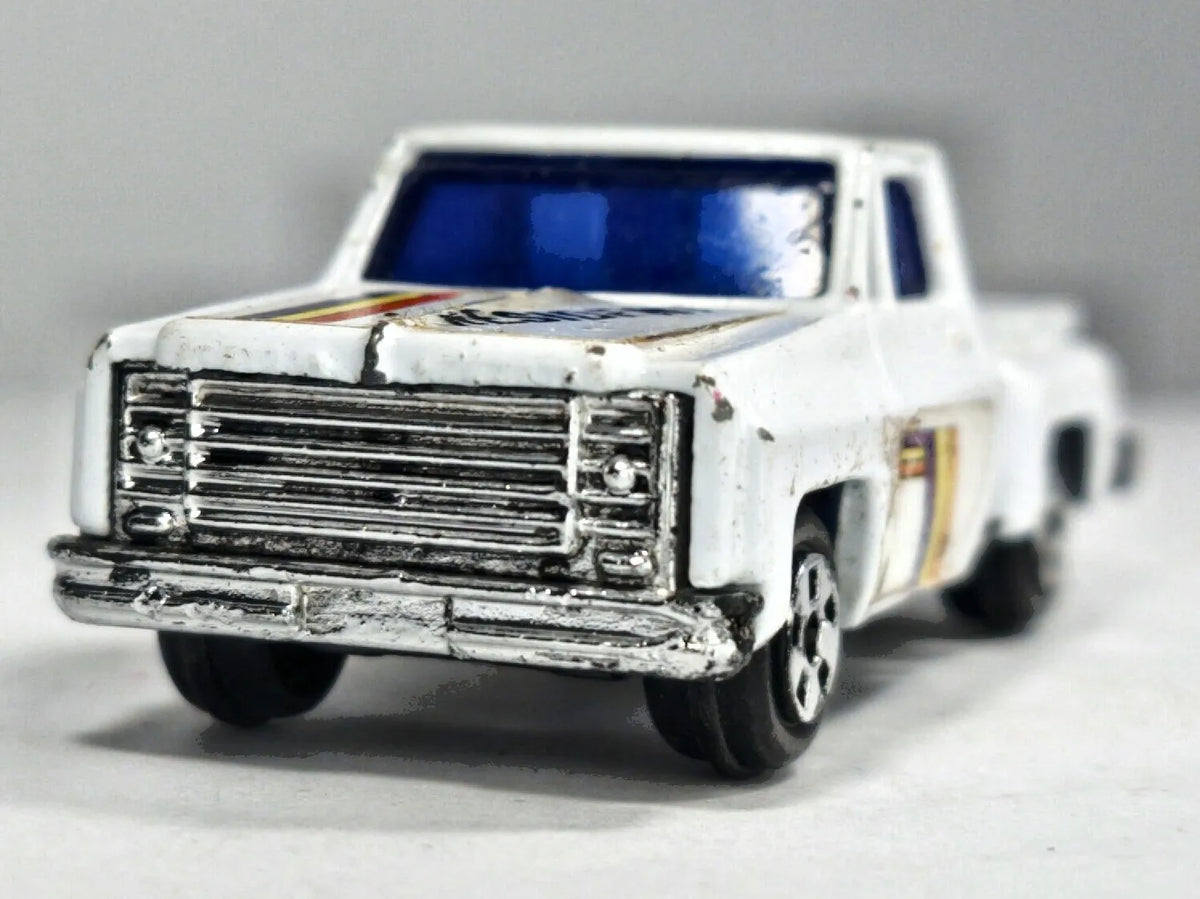 Chevrolet C10 Stepside Zylmex Biały 1:64 – zdjęcie 5