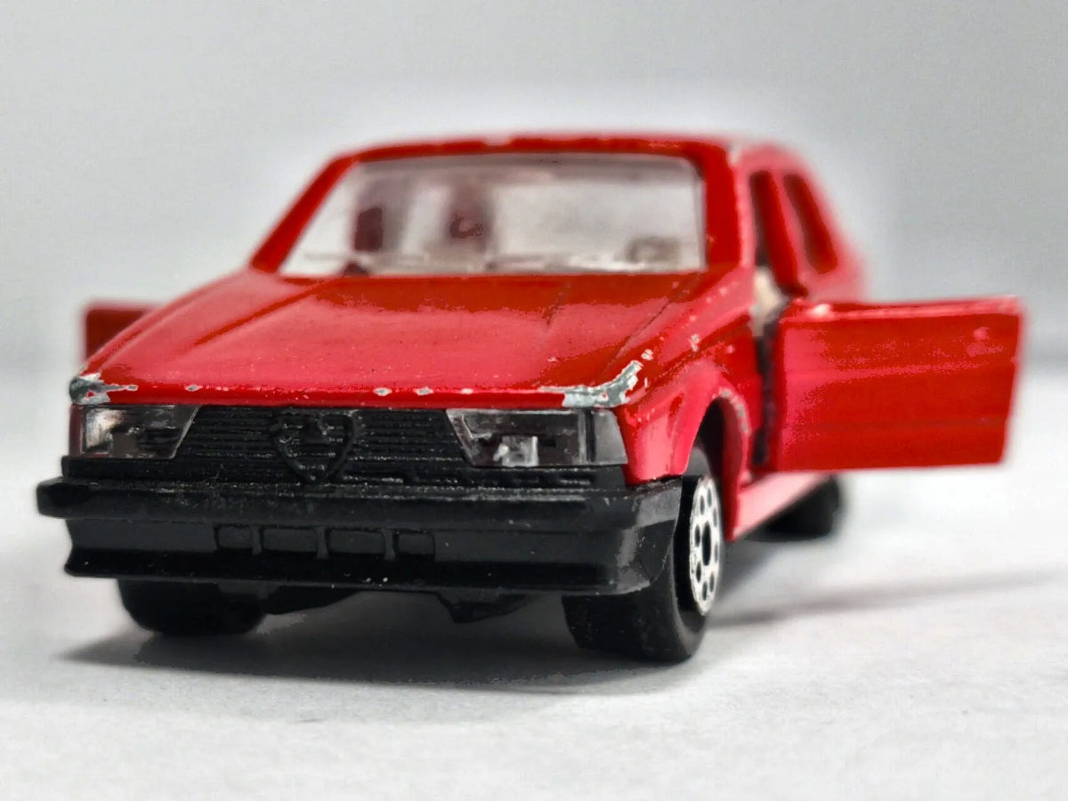 ALFA 75 Majorette Made in France Czerwony 1:55 – zdjęcie 5
