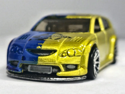 Audacious Hot Wheels 2004 Złoty i Niebieski 1:64 Flaga Ukrainy – zdjęcie 5