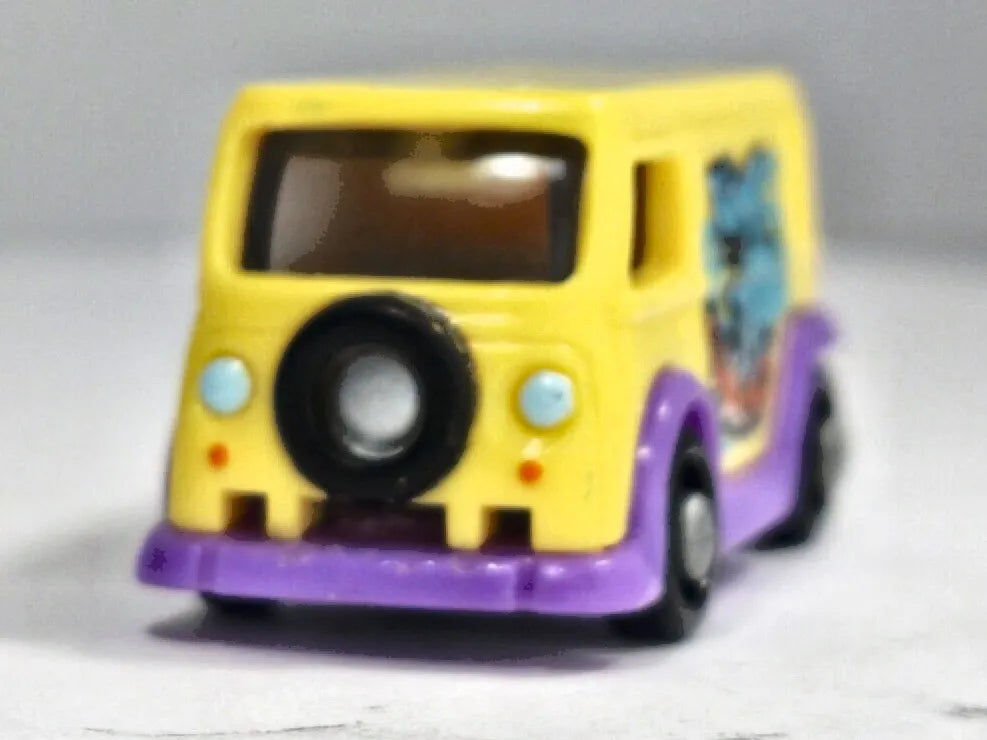 VOLKSWAGEN TYPE 2 T2 SHARKY Ferrero (Kinder) Żółty 1:110 – zdjęcie 5