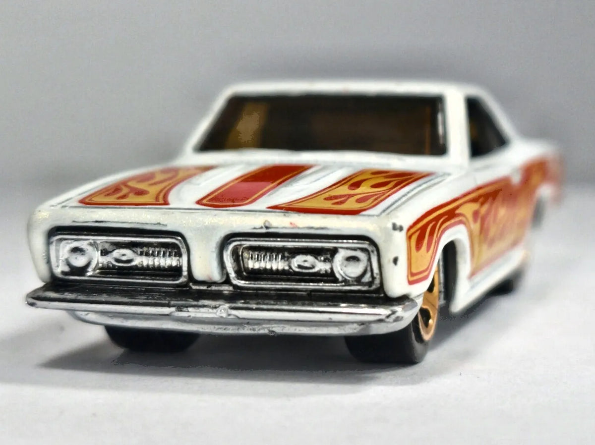 '68 PLYMOUTH BARRACUDA FORMULA S, Hot Wheels 2012, Die cast, Biały, 1:64 – zdjęcie 5