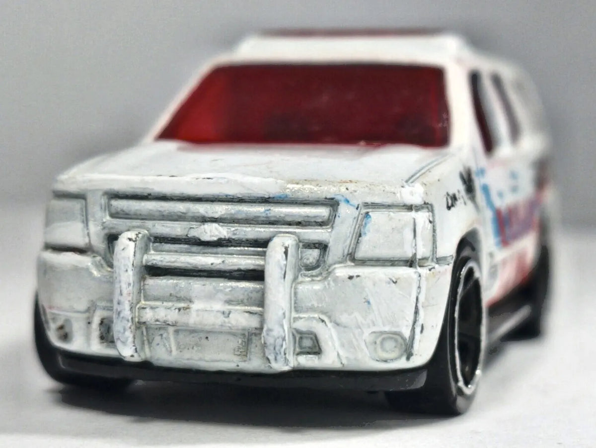 '07 CHEVY TAHOE, Hot Wheels 2007, Die cast 1186 MI I NL Biały 1:64 Resoraki – zdjęcie 5