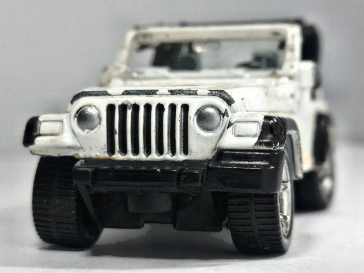 Jeep Wrangler TJ SIKU 1:50 Luzak Biały – zdjęcie 5