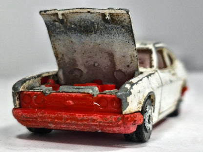Ford Capri Corgi '80 Biały 1:56 Made in England – zdjęcie 5