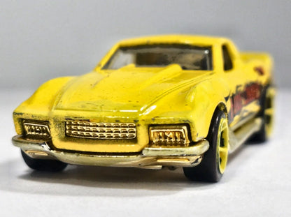 BLVD BRUISER FIRE CHIEF CUSTOM MODEL Hot Wheels 2010 Żółty 1:64 – zdjęcie 5