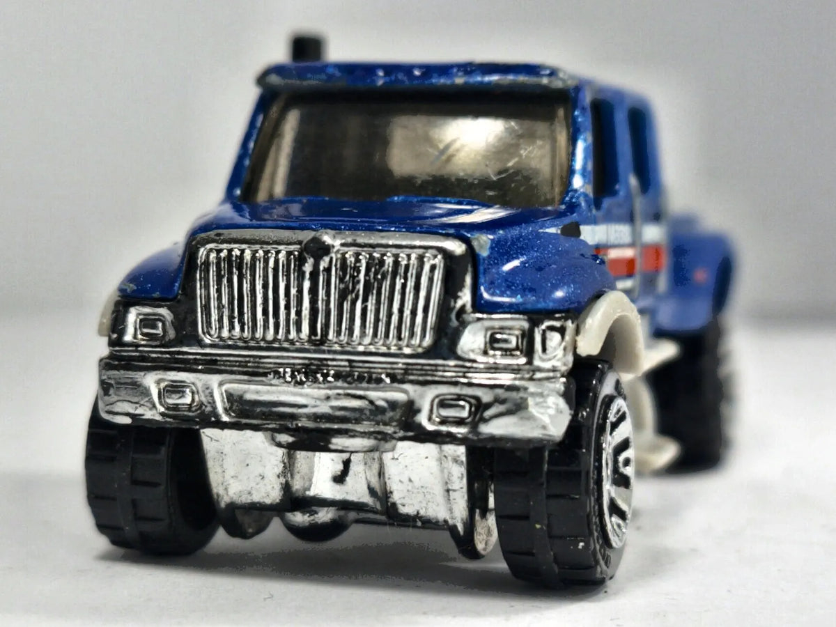 International CXT Matchbox 2005 First Editions 1:64 Pickup MUSCLE Luzak – zdjęcie 5
