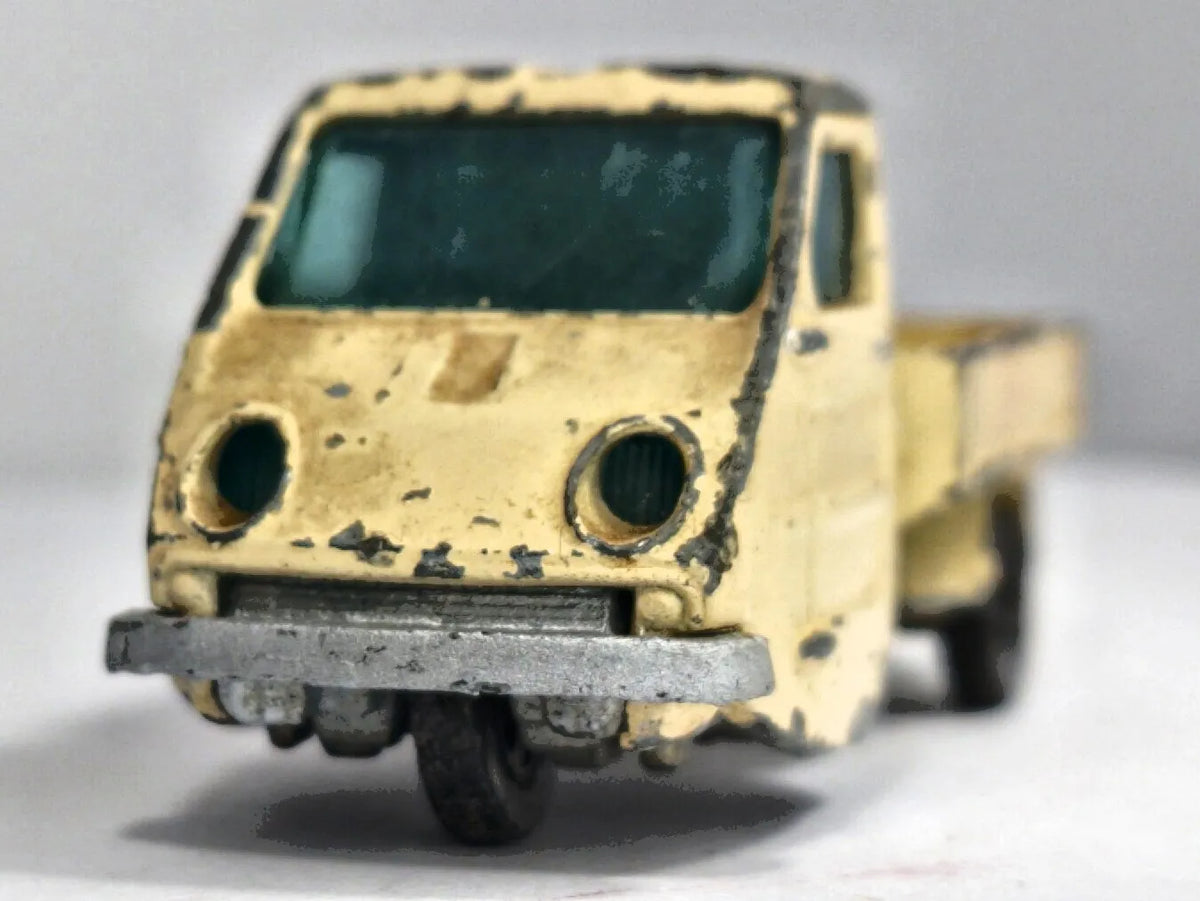 RELIANT TW9 Corgi Juniors Corgi Kremowy 1:64 Made in Gt Britain – zdjęcie 5