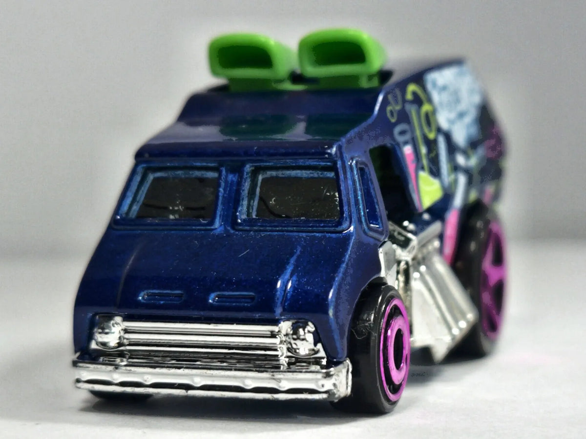 COOL ONE, DESIGN LAB, Hot Wheels 2004, Die cast, Granatowy, 1:64, Resoraki – zdjęcie 5