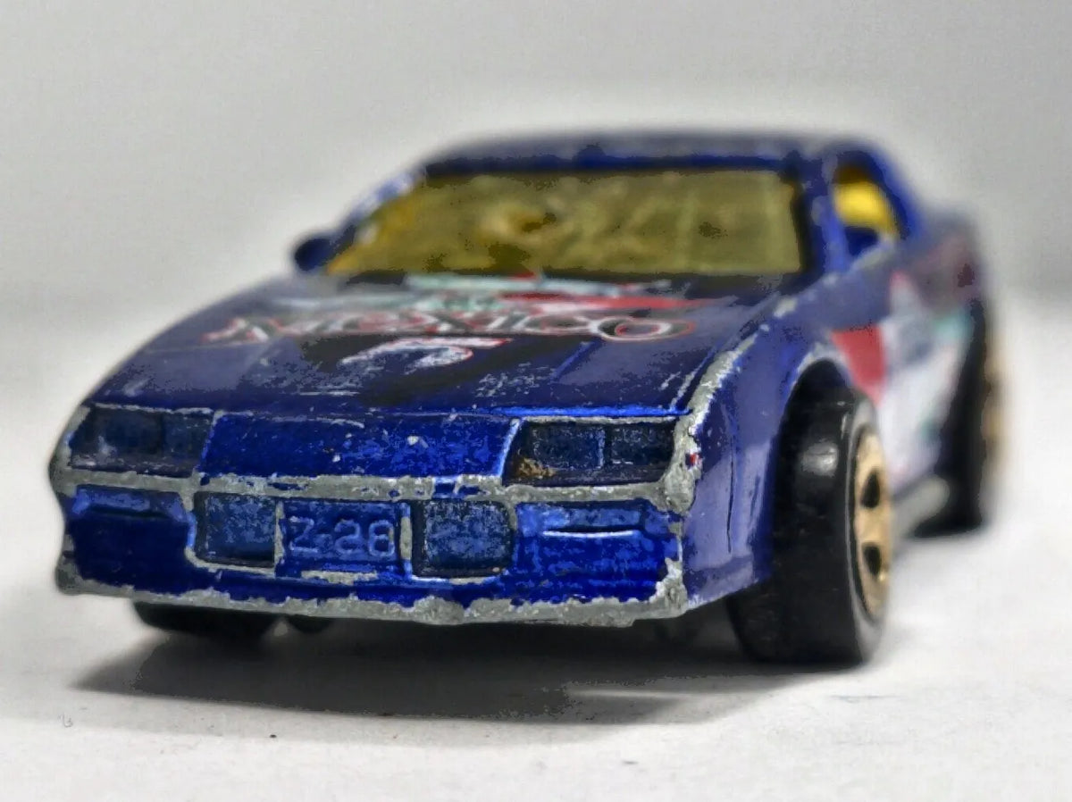 Chevrolet Camaro Hot Wheels 1983 The Hot Ones 1:64 Mexico Luzak 2xMetal – zdjęcie 5