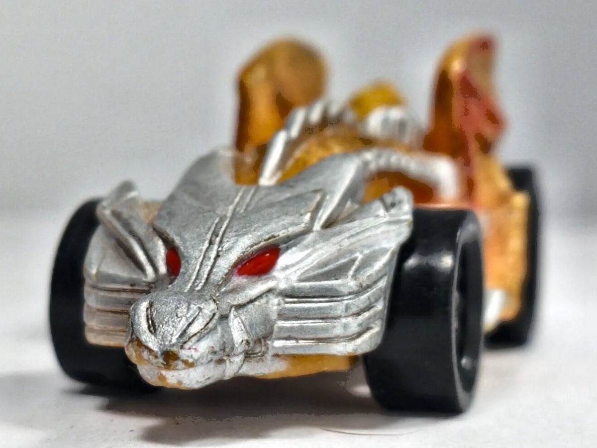 PIRATES, DRAGON SPEEDER Disney Złoty 1:64 – zdjęcie 5