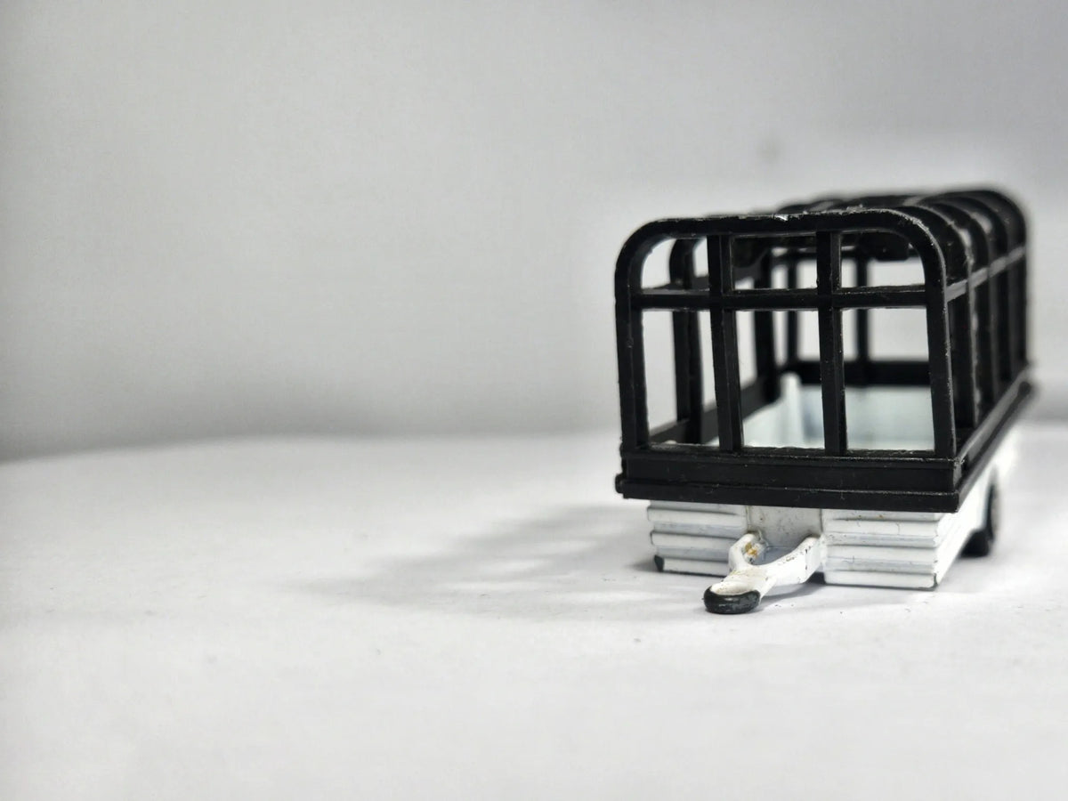 Cage Trailer Majorette '80 Biały 1:64 Made in France – zdjęcie 5