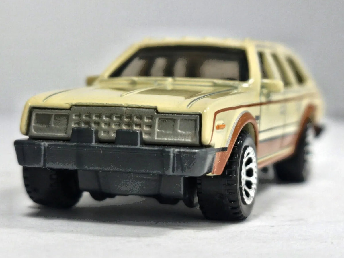 1980 Amc Eagle Matchbox 2022 1:64 Kremowy – zdjęcie 5