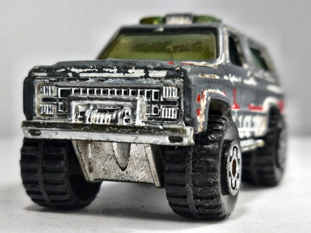 4X4 CHEVY BLAZER Matchbox 1983 Patyna Biały 1:50 Made in Macau – zdjęcie 5