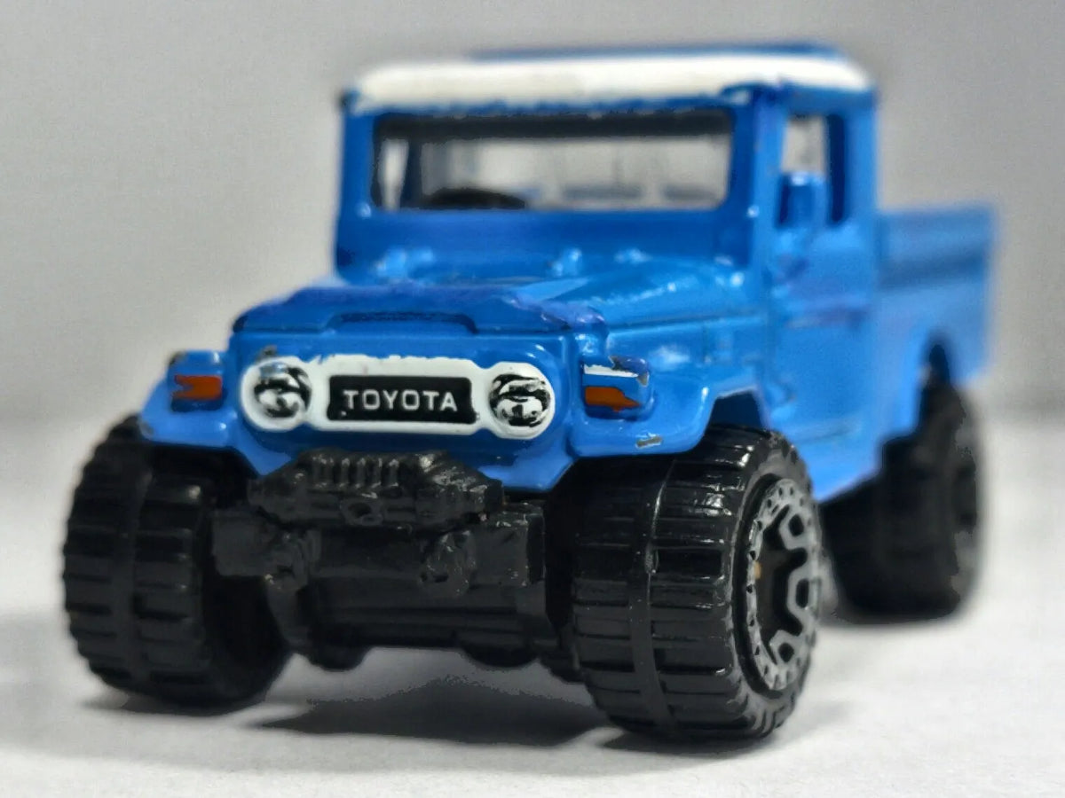 TOYOTA LAND CRUISER, Hot Wheels 2020 Die cast GRY93 Niebieski 1:64 Resoraki – zdjęcie 5